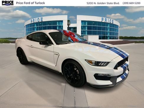 Used 2016 Ford Mustang Shelby GT350 w/ Technology Package image 3