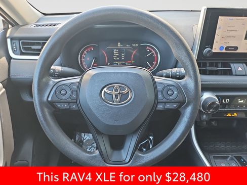 Used 2024 Toyota RAV4 XLE FWD image 44