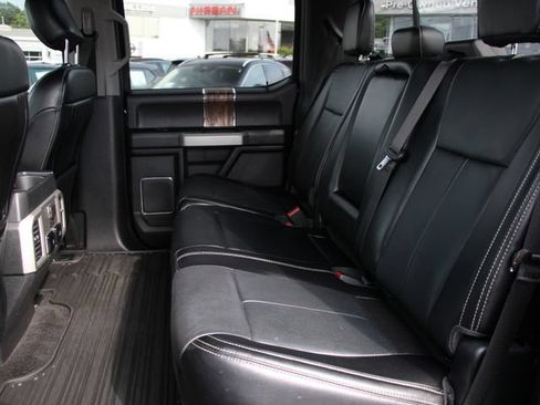 Used 2018 Ford F150 Lariat w/ Equipment Group 502A Luxury AWD/4WD image 26