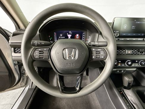 Used 2024 Honda Accord LX image 9