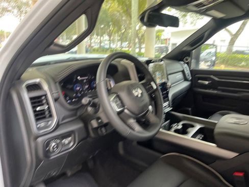 New 2024 RAM 2500 Laramie w/ Night Edition AWD/4WD image 6