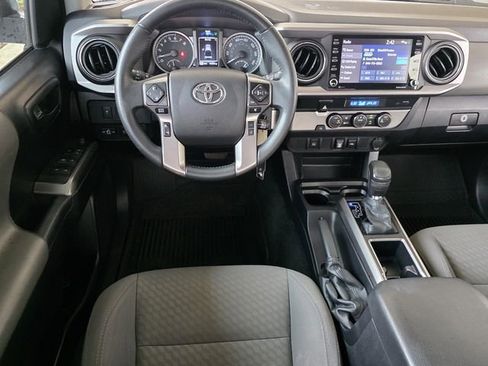 Certified 2022 Toyota Tacoma SR5 image 10