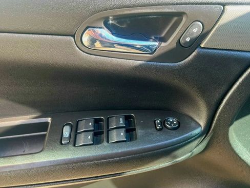 Used 2014 Chevrolet Impala Police FWD image 25
