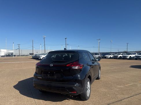Certified 2023 Nissan Kicks S image 18