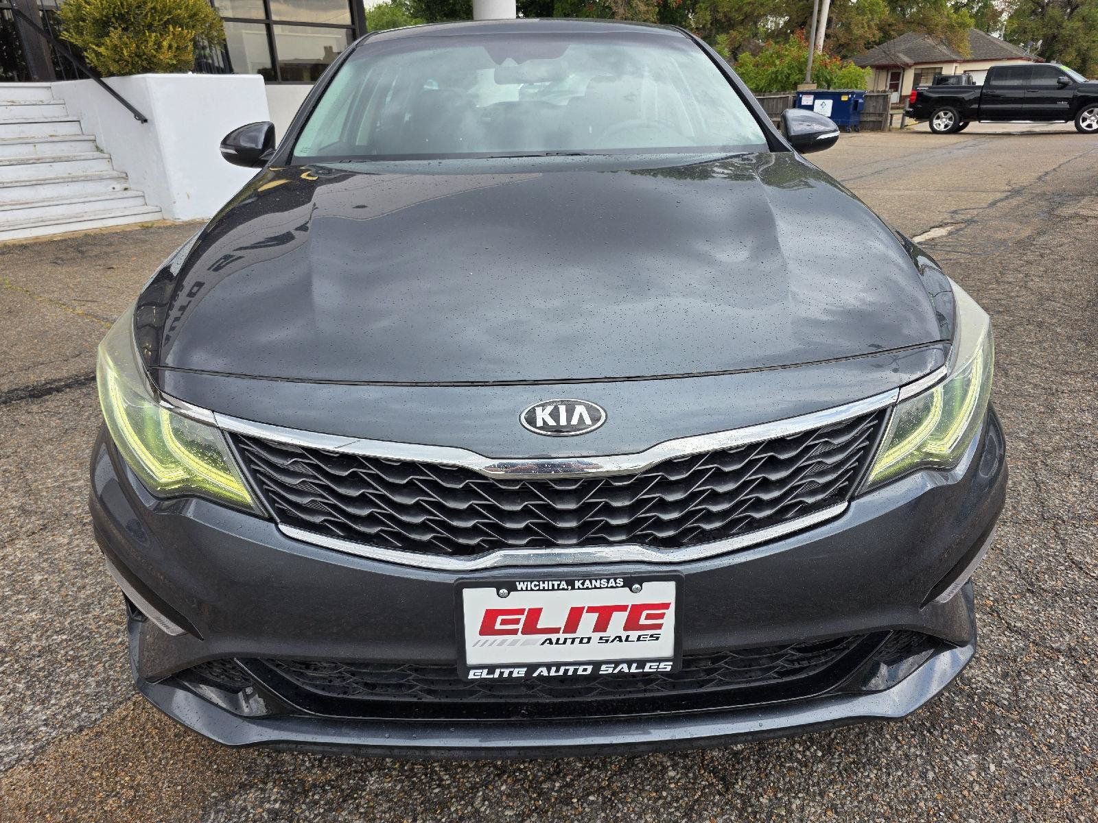 Used 2019 Kia Optima LX FWD image 2