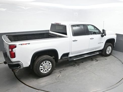 Used 2024 Chevrolet Silverado 2500 LTZ AWD/4WD image 28