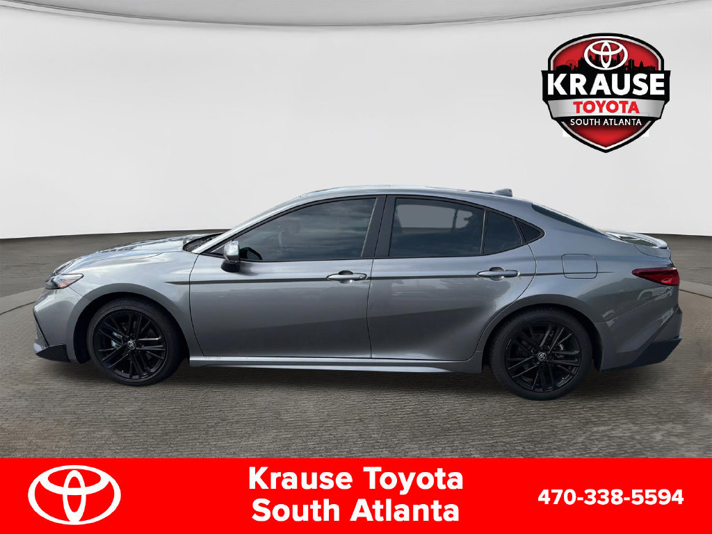 Used 2025 Toyota Camry SE w/ Convenience Package FWD image 4