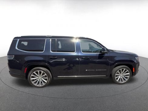 Used 2023 Jeep Grand Wagoneer Series II w/ Flexible Seating Group AWD/4WD image 15