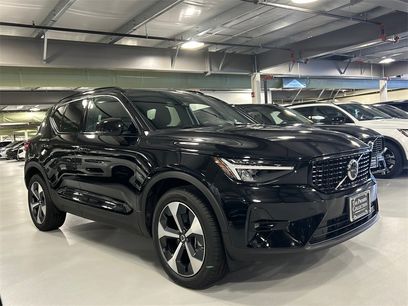 Certified 2025 Volvo XC40 B5 Plus