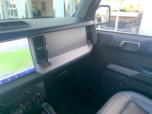 Used 2022 Ford Bronco Outer Banks AWD/4WD image 16