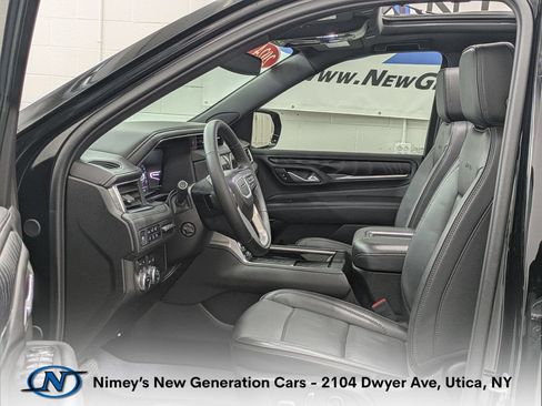 Used 2024 GMC Yukon Denali AWD/4WD image 4