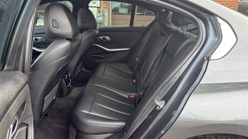 Used 2019 BMW 330i xDrive Sedan w/ Driving Assistance Package AWD/4WD image 20