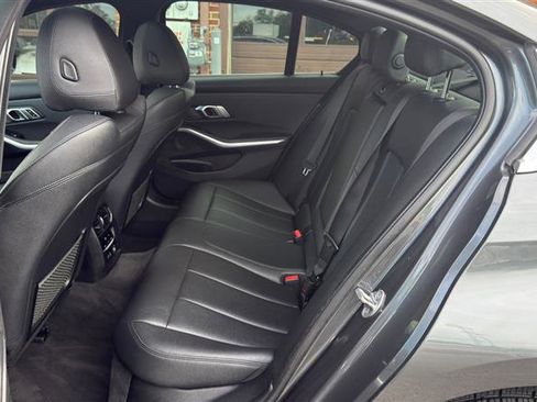 Used 2019 BMW 330i xDrive Sedan w/ Driving Assistance Package AWD/4WD image 20