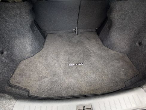 Used 2019 Nissan Sentra SV FWD image 19