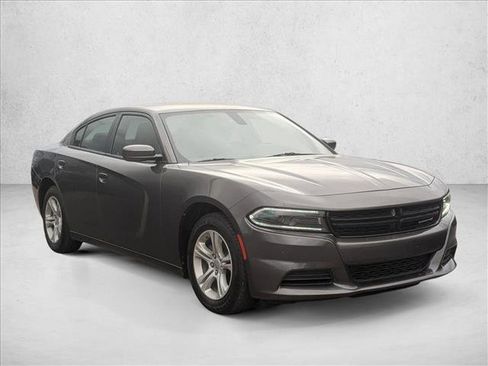 Used 2022 Dodge Charger SXT image 3