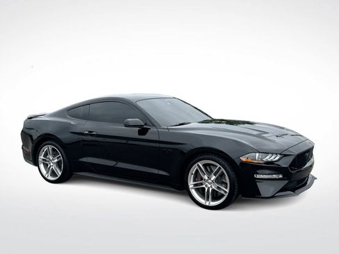 Used 2022 Ford Mustang GT Premium w/ Equipment Group 401A RWD image 2