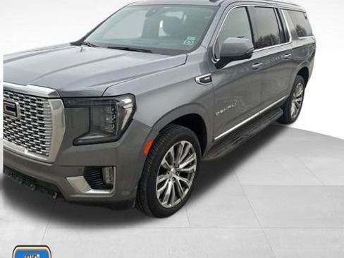Used 2021 GMC Yukon XL Denali image 1