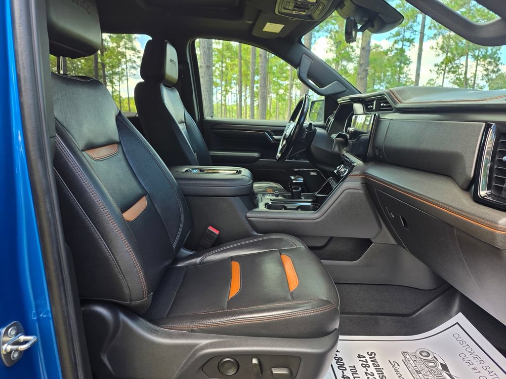 Used 2022 GMC Sierra 1500 AT4 w/ AT4 Premium Package AWD/4WD image 23