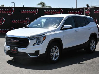 Used 2024 GMC Terrain SLE