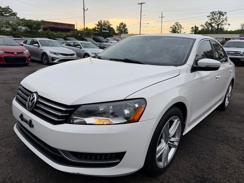 Used 2014 Volkswagen Passat 1.8T SE FWD image 1