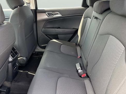 New 2026 Kia Sportage LX FWD image 17