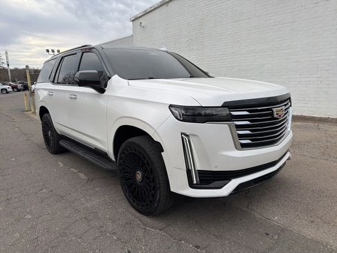 Used 2022 Cadillac Escalade Premium Luxury Platinum w/ Heavy-Duty Trailer Package image 8