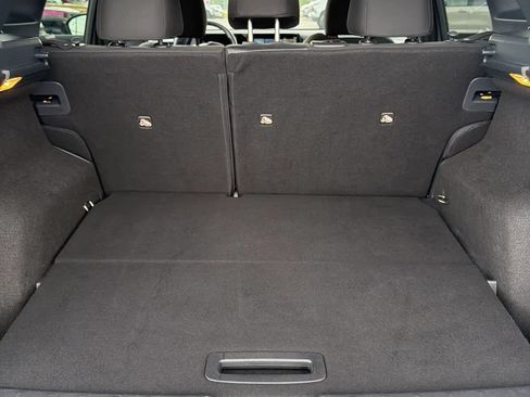 Used 2025 Nissan Kicks SV FWD image 9