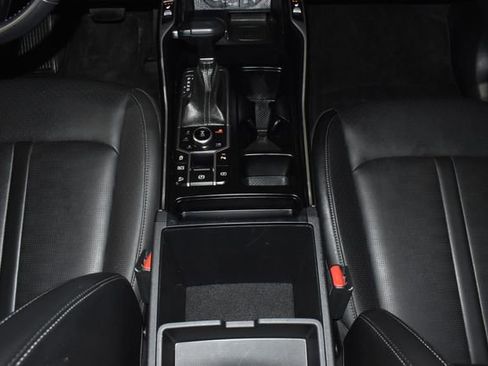 Used 2024 Kia Sorento S image 22