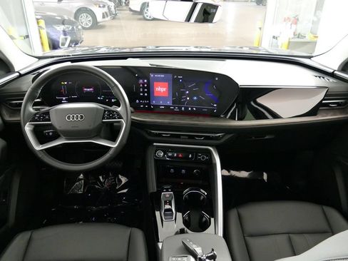 Certified 2025 Audi Q5 Premium w/ Convenience Package AWD/4WD image 24