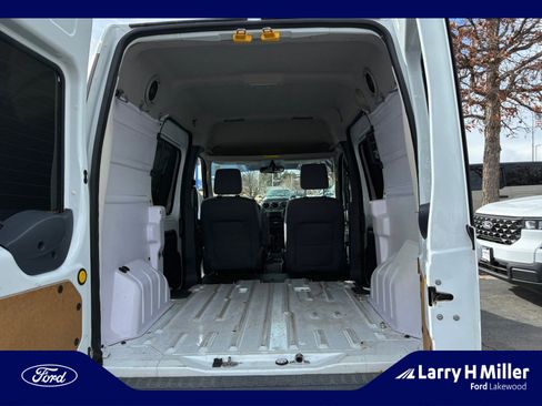 Used 2013 Ford Transit Connect XLT image 31