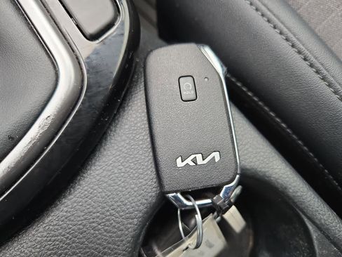 Certified 2023 Kia Seltos S w/ Navigation Package image 32