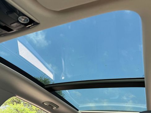 Used 2023 Kia Sorento S w/ Panoramic Sunroof Package FWD image 19