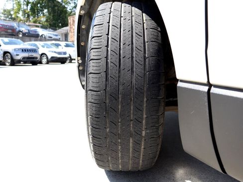 Used 2016 Ford Edge SEL image 25