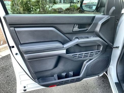 New 2026 Toyota Tacoma SR5 image 17