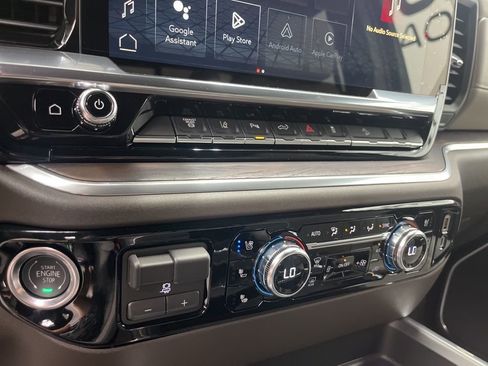 New 2026 GMC Sierra 2500 SLT w/ SLT Premium Package image 15