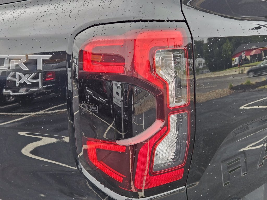 Used 2025 Ford Ranger Lariat AWD/4WD image 9