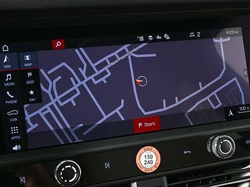 Certified 2026 Porsche Macan image 15