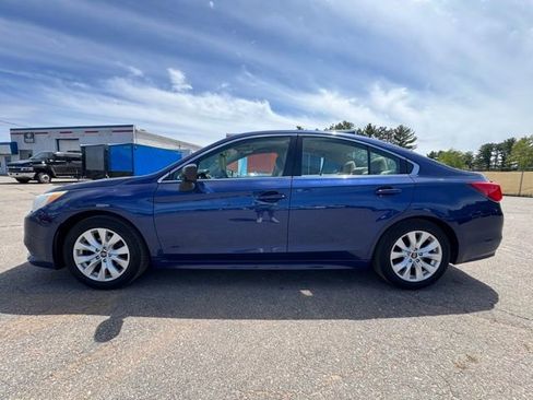 Used 2017 Subaru Legacy 2.5i w/ Alloy Wheel Package AWD/4WD image 4