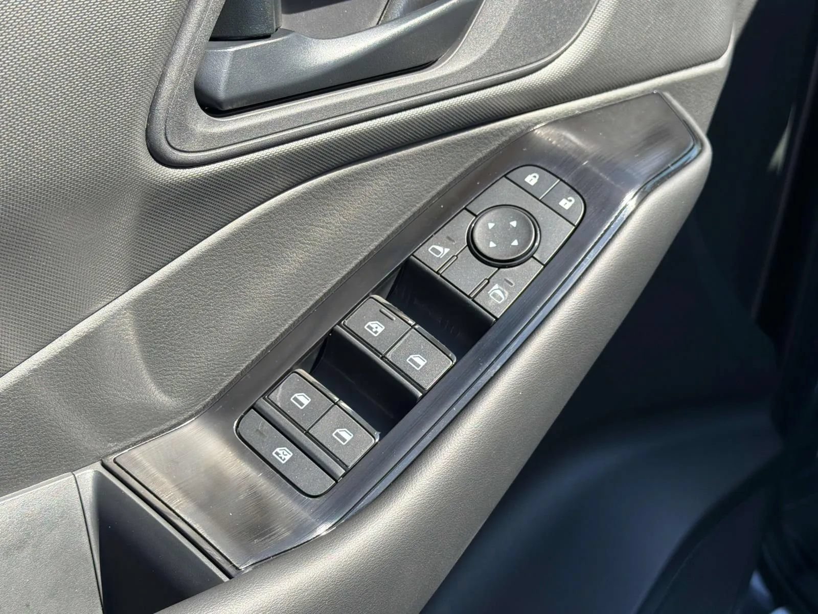 New 2026 Nissan Rogue S FWD image 22