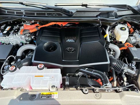 Certified 2026 Toyota Sequoia SR5 w/ TRD Off-Road Package AWD/4WD image 18