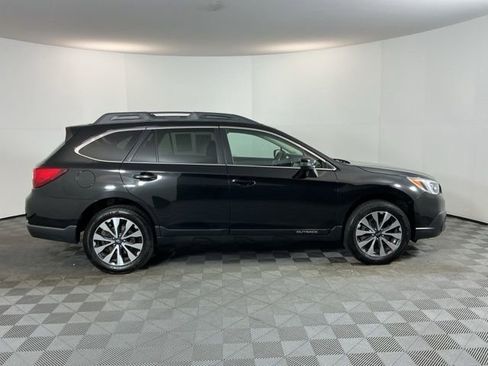 Used 2016 Subaru Outback 2.5i Limited AWD/4WD image 4