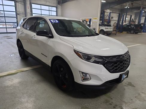 Used 2019 Chevrolet Equinox LT image 4