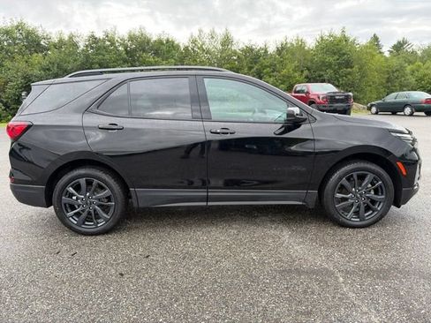 Used 2023 Chevrolet Equinox RS AWD/4WD image 8