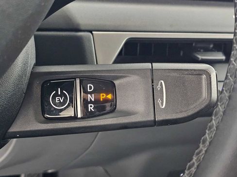 Used 2024 Kia EV9 Wind image 30