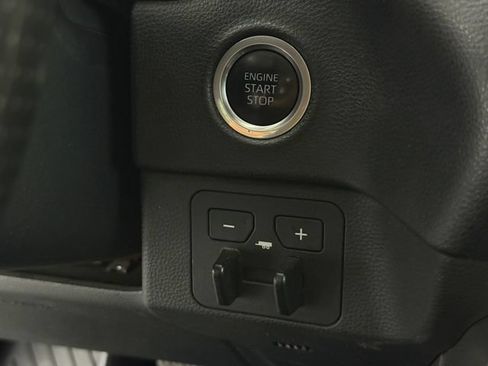 Used 2022 Toyota Tundra SR5 RWD image 16
