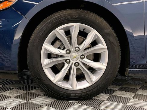 Used 2021 Chevrolet Malibu LT FWD image 8