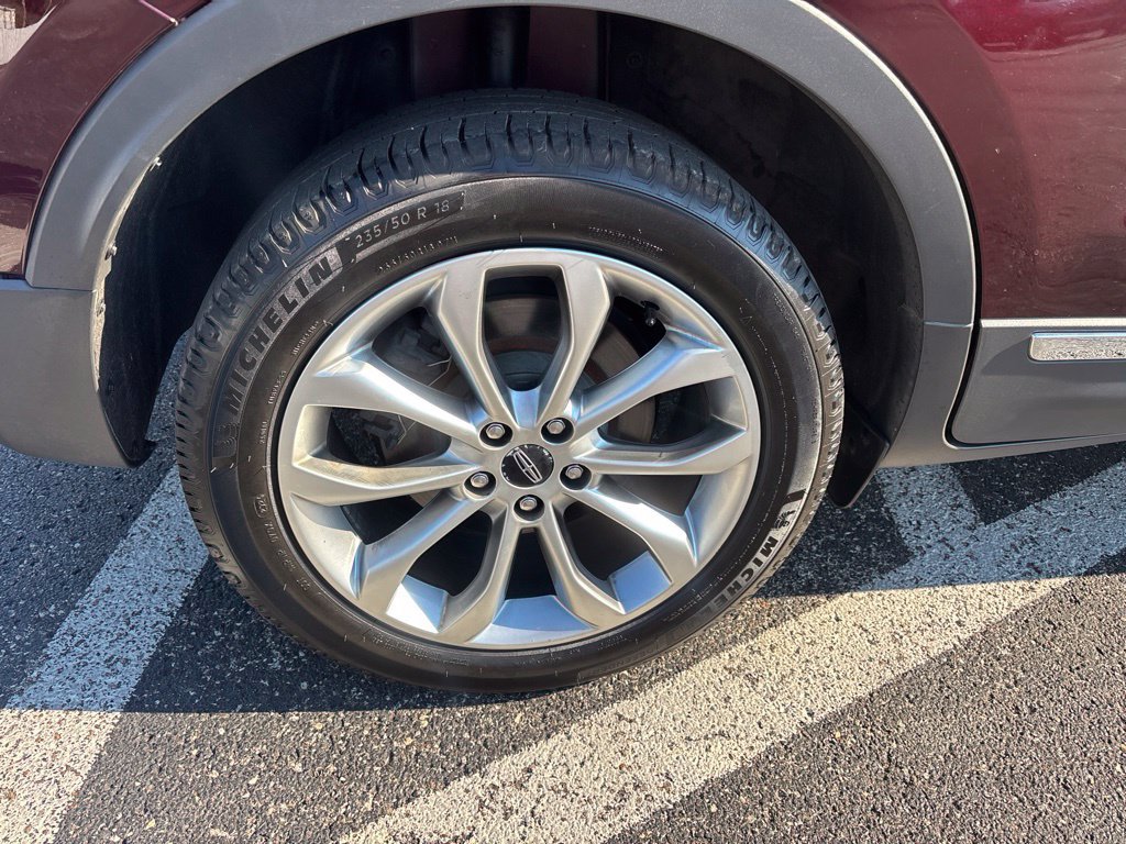 Used 2019 Lincoln MKC Select w/ Select Plus Package FWD image 11