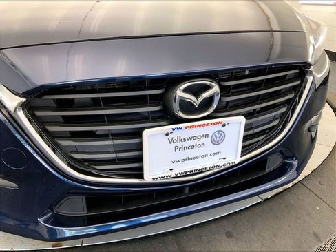 Used 2018 MAZDA MAZDA3 Touring FWD image 30