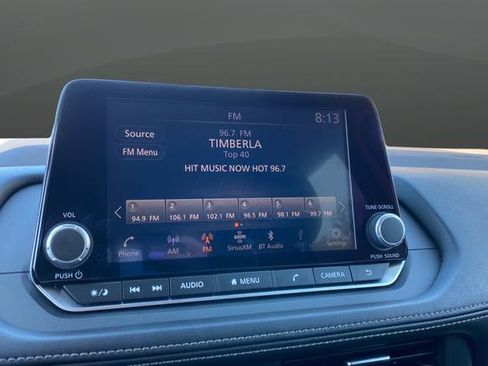 Used 2023 Nissan Rogue SV FWD image 14