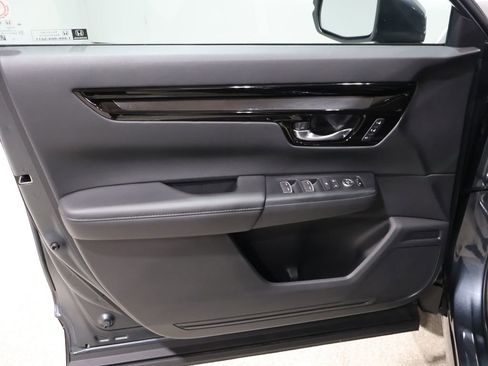 Used 2025 Honda CR-V EX-L image 13